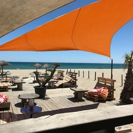 T2, 4 Pers, Face A La Mer, Terrasse, Parking Prive, A 400m Des Commerces, Devant! - Fr-1-81-462 Leucate